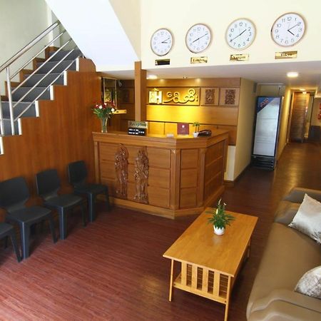 Shwe Htee Guest House Yangon Extérieur photo